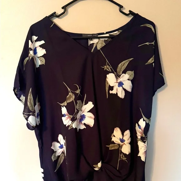 West Kei Allure Knot Detail Short Sleeve Blouse - XL - Picture 2 of 4